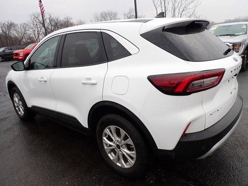 OXFORD WHITE 2023 Ford Escape ACTIVE