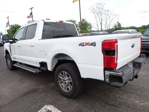 OXFORD WHITE 2026 Ford F-250 LARIAT