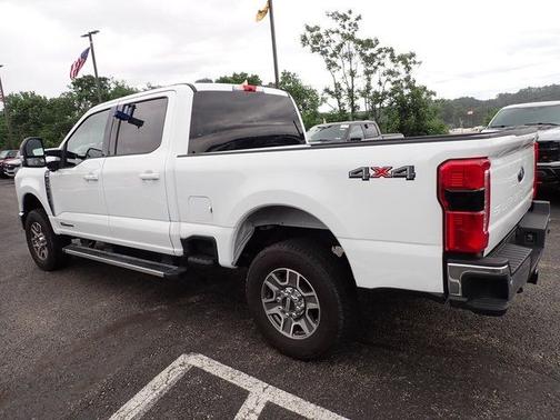 OXFORD WHITE 2026 Ford F-250 LARIAT