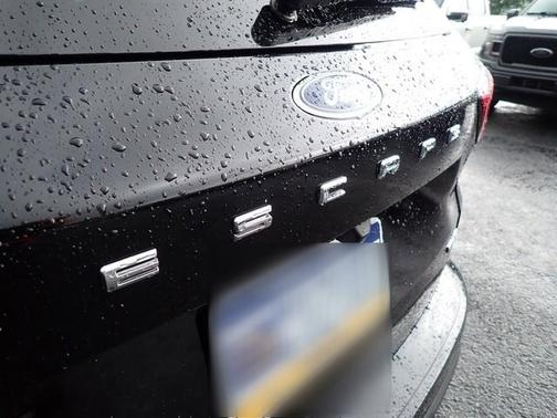 2024 Ford Escape ST-LINE SELECT