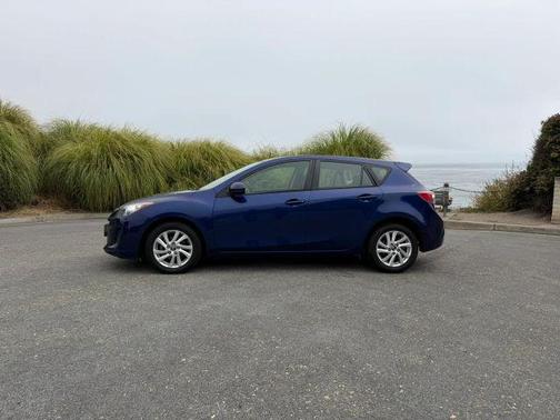 Indigo Lights Mica 2013 Mazda Mazda3 i Touring