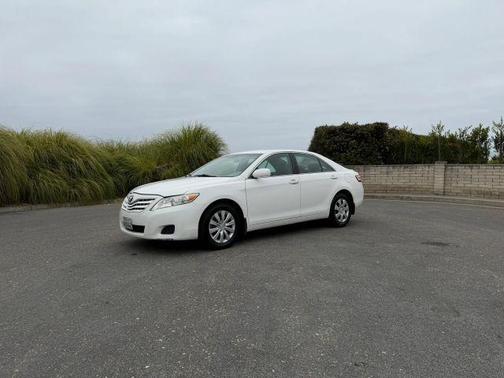 2010 Toyota Camry LE