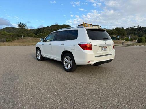 White 2008 Toyota Highlander Limited