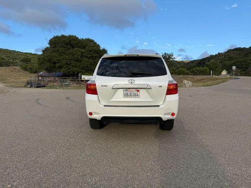 White 2008 Toyota Highlander Limited