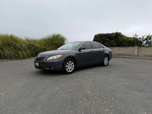 Gray 2007 Toyota Camry XLE
