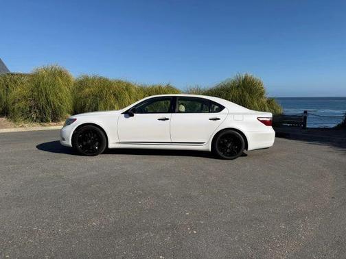 White 2007 Lexus LS 460 L
