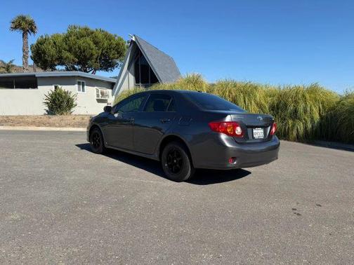 Gray 2010 Toyota Corolla LE