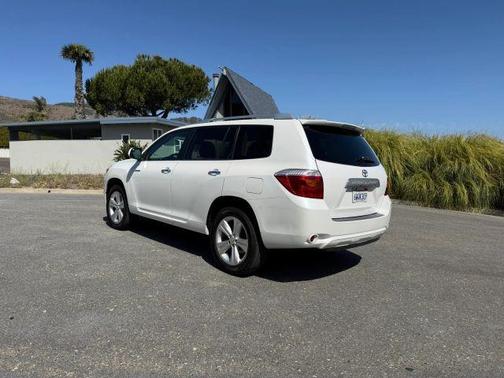 White 2009 Toyota Highlander Limited