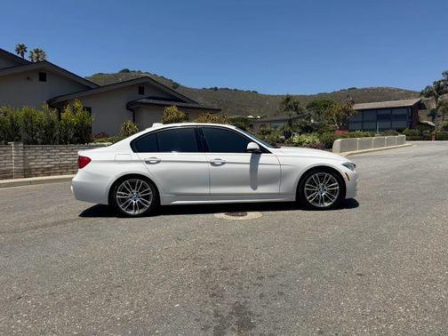 White 2013 BMW 335 i