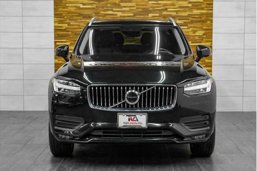 2020 Volvo XC90 T6 Momentum