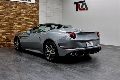 2015 Ferrari California T