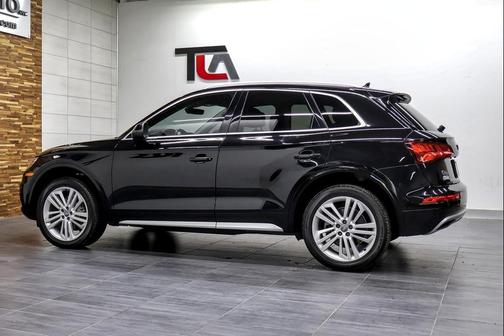 2018 Audi Q5 2.0T Premium Plus