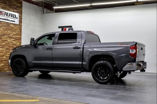 2018 Toyota Tundra SR5
