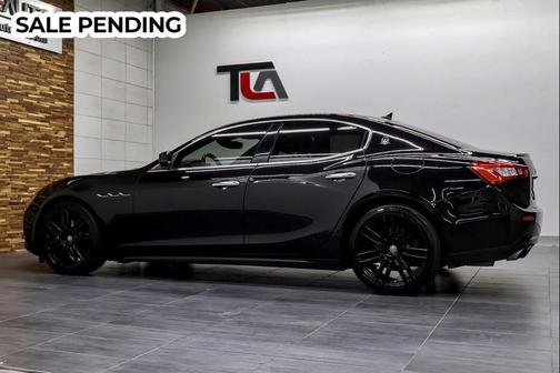 2017 Maserati Ghibli Base