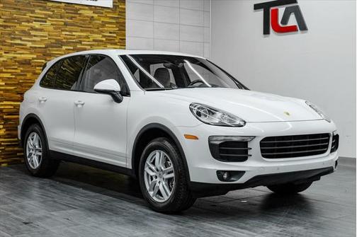2016 Porsche Cayenne Base