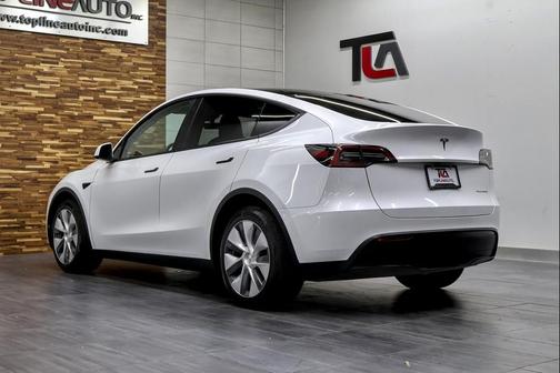 2023 Tesla Model Y Long Range Dual Motor All-Wheel Drive