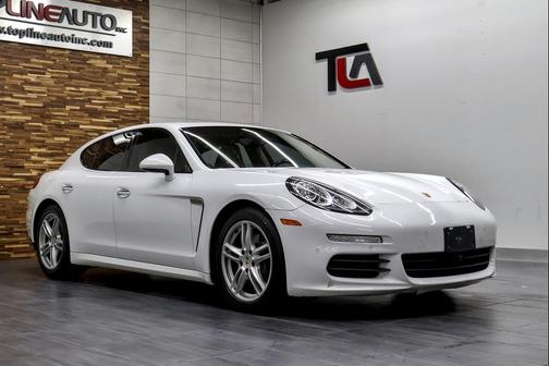 2016 Porsche Panamera Edition