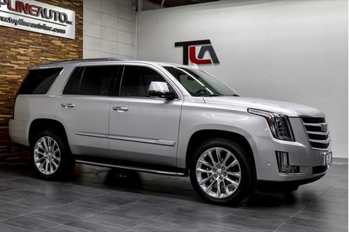 2020 Cadillac Escalade Luxury