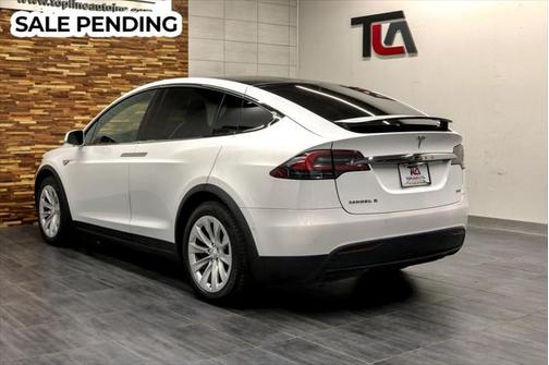 2016 Tesla Model X 90D
