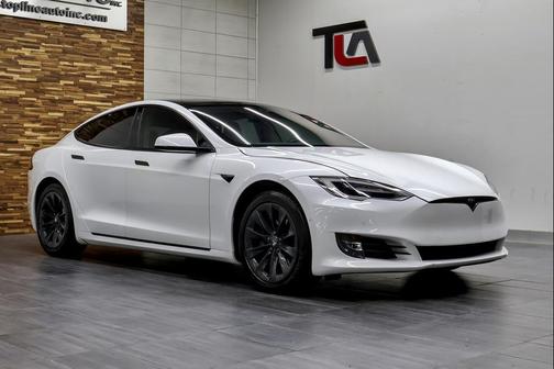 Pearl White Multi-Coat 2018 Tesla Model S 75D