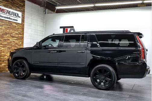 2019 Cadillac Escalade ESV Premium Luxury