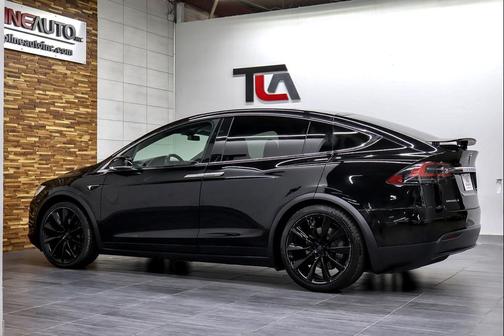 2018 Tesla Model X 75D