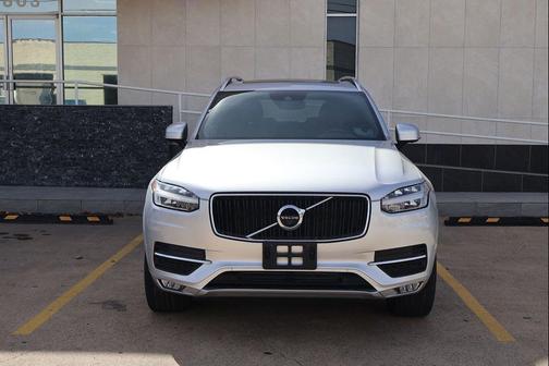 2018 Volvo XC90 T5 Momentum
