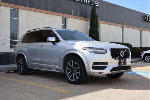 2018 Volvo XC90 T5 Momentum