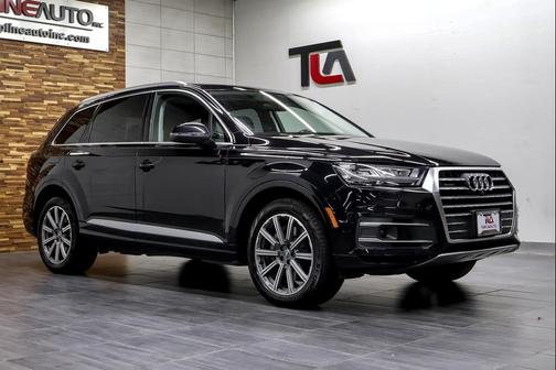 Orca Black Metallic 2018 Audi Q7 3.0T Prestige