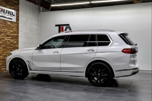 2022 BMW X7 xDrive40i