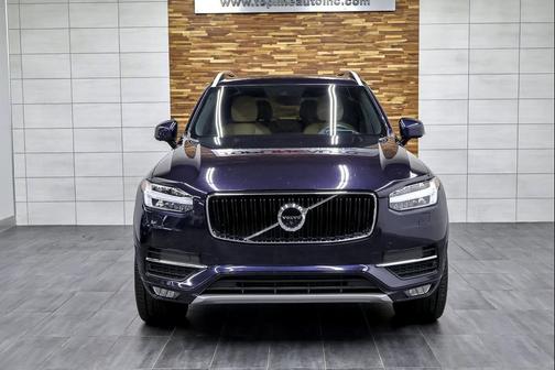 2019 Volvo XC90 T6 Momentum