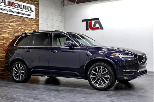 2019 Volvo XC90 T6 Momentum