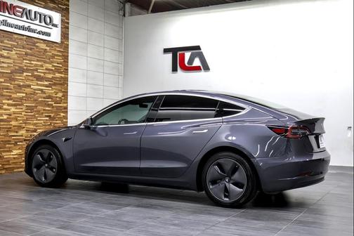 2019 Tesla Model 3 Standard Range Plus
