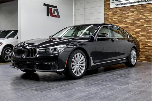 2018 BMW 740 740i