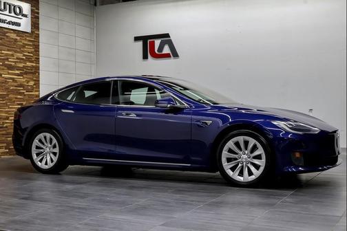 Deep Blue Metallic 2017 Tesla Model S 75D