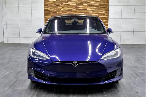 Deep Blue Metallic 2017 Tesla Model S 75D
