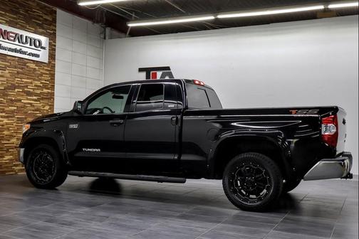 2015 Toyota Tundra SR5
