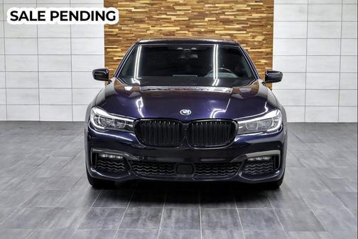 2019 BMW 740 740i