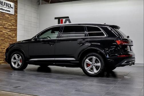 2021 Audi Q7 55 Premium