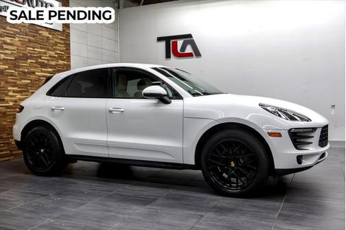 2018 Porsche Macan Base