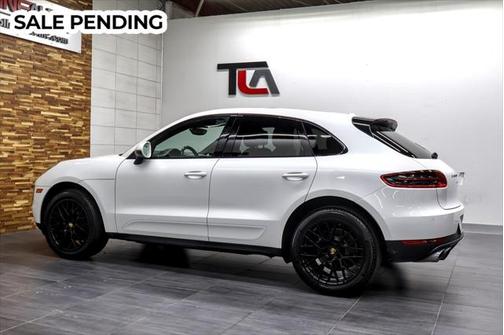 2018 Porsche Macan Base