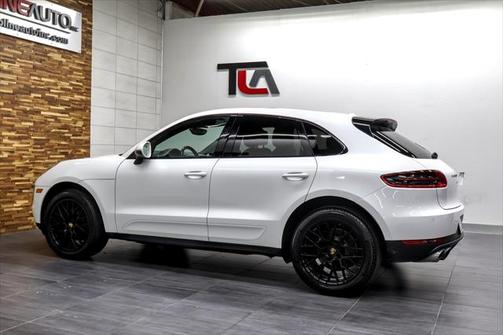 2018 Porsche Macan Base