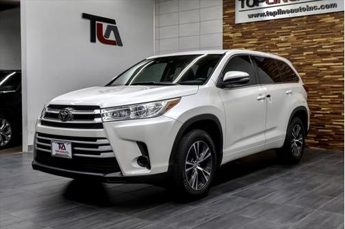 2018 Toyota Highlander LE I4
