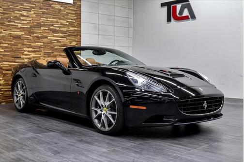 2010 Ferrari California Base