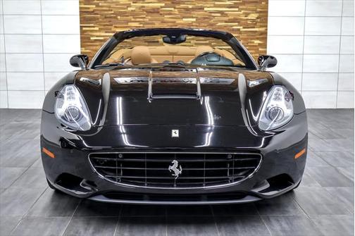 2010 Ferrari California Base