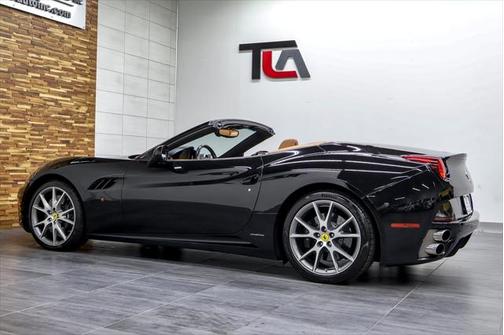 2010 Ferrari California Base