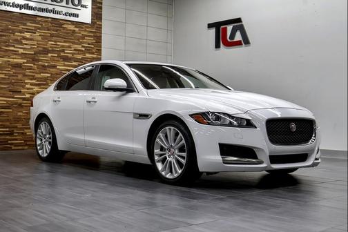 2017 Jaguar XF 20d Prestige