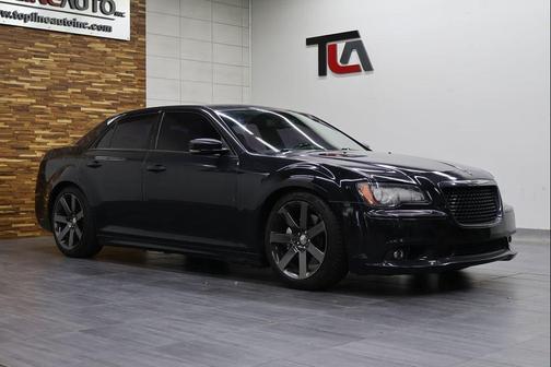 Gloss Black 2014 Chrysler 300 SRT8