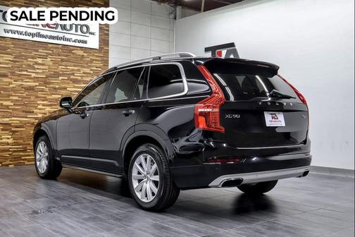 2016 Volvo XC90 T6 Momentum