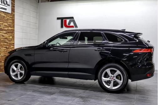 2018 Jaguar F-PACE 25t Premium